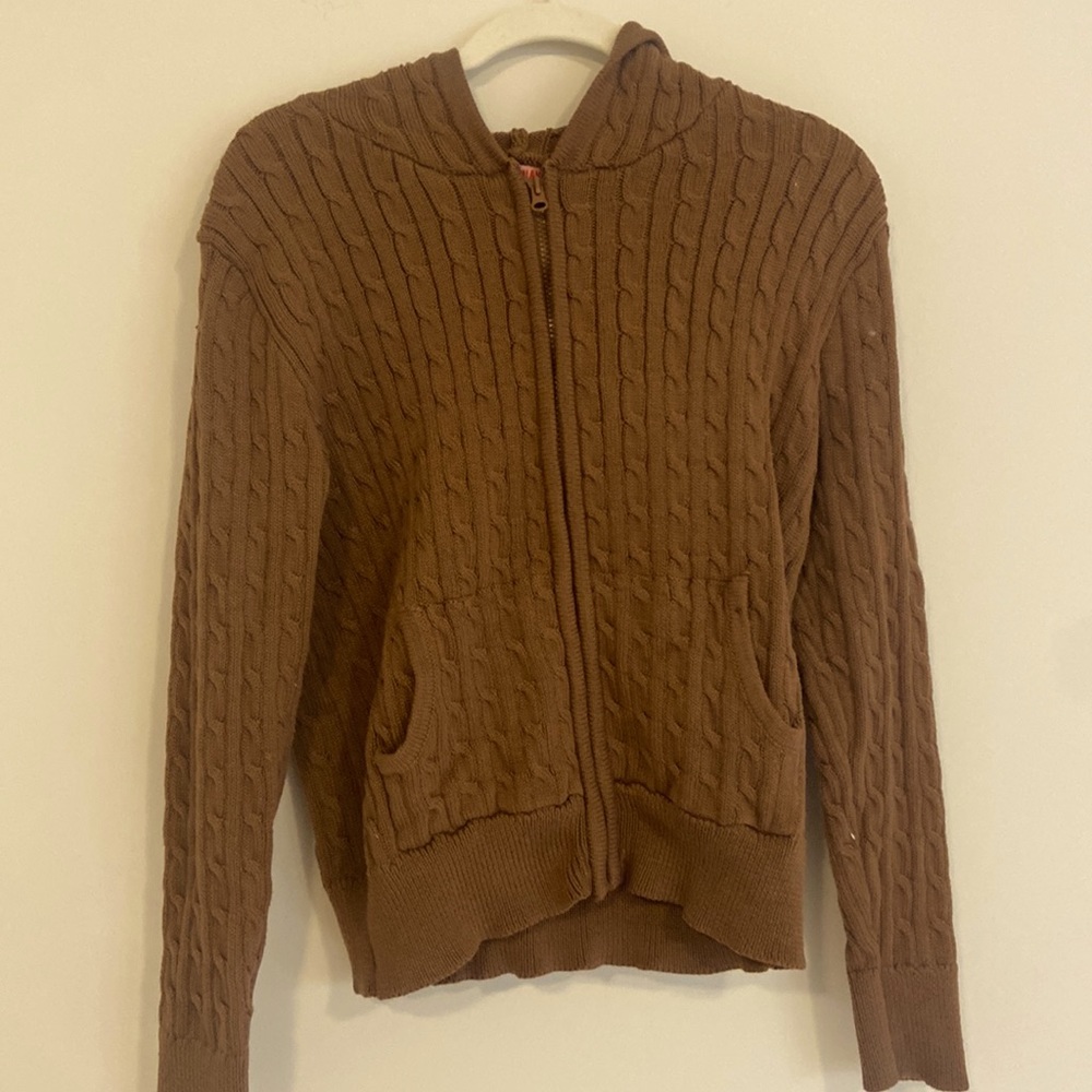 Coco & Shay, brown cable knit jacket with pockets.